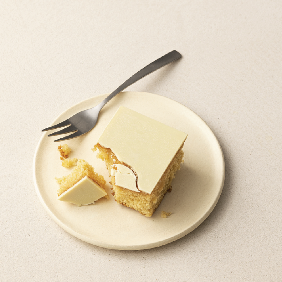 Organic* lemon cake